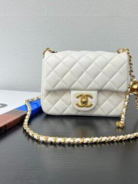 Classic CHANEL Bag: A Stylish and Versatile Choice for Elegance